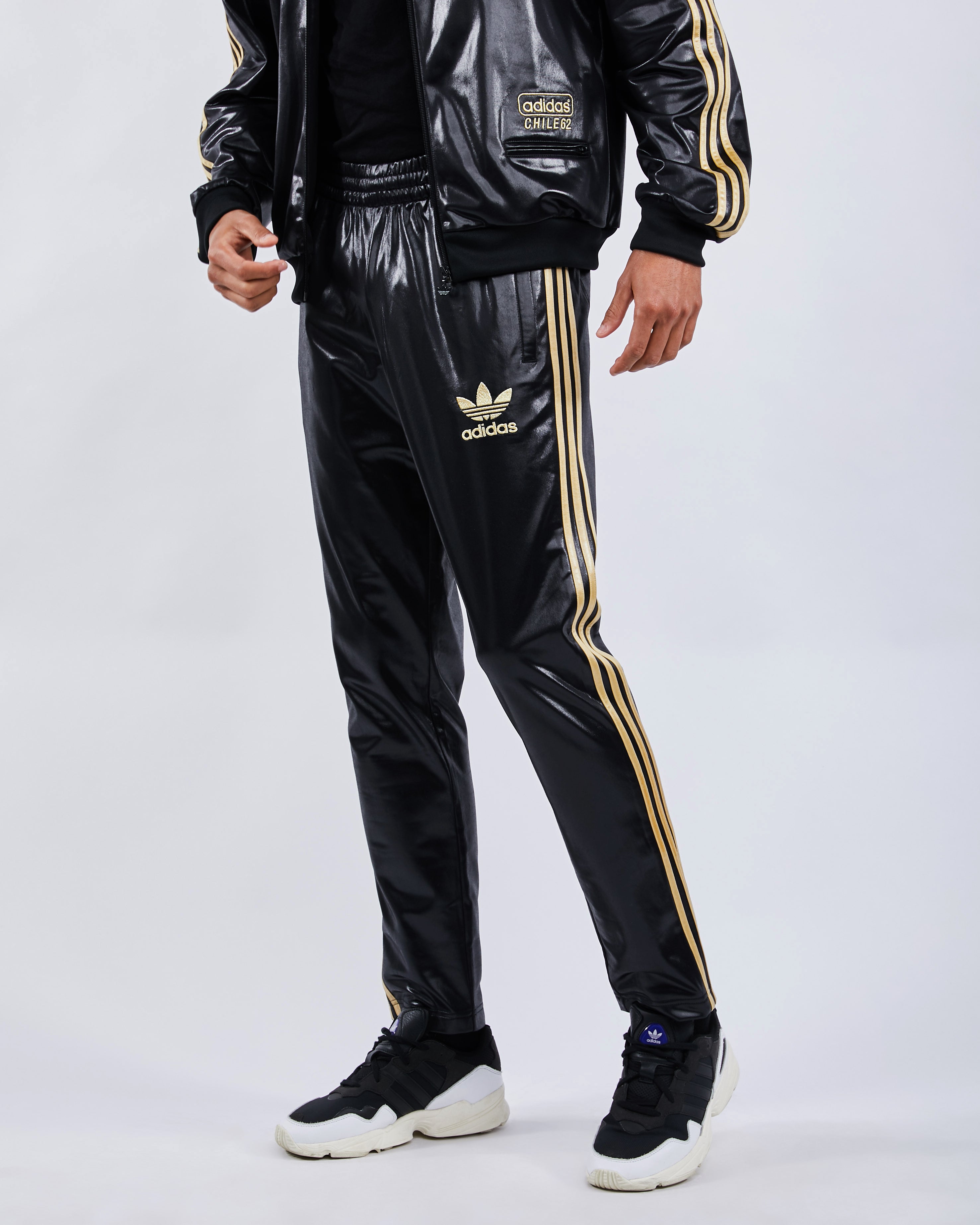 adidas chile 62 jacke footlocker