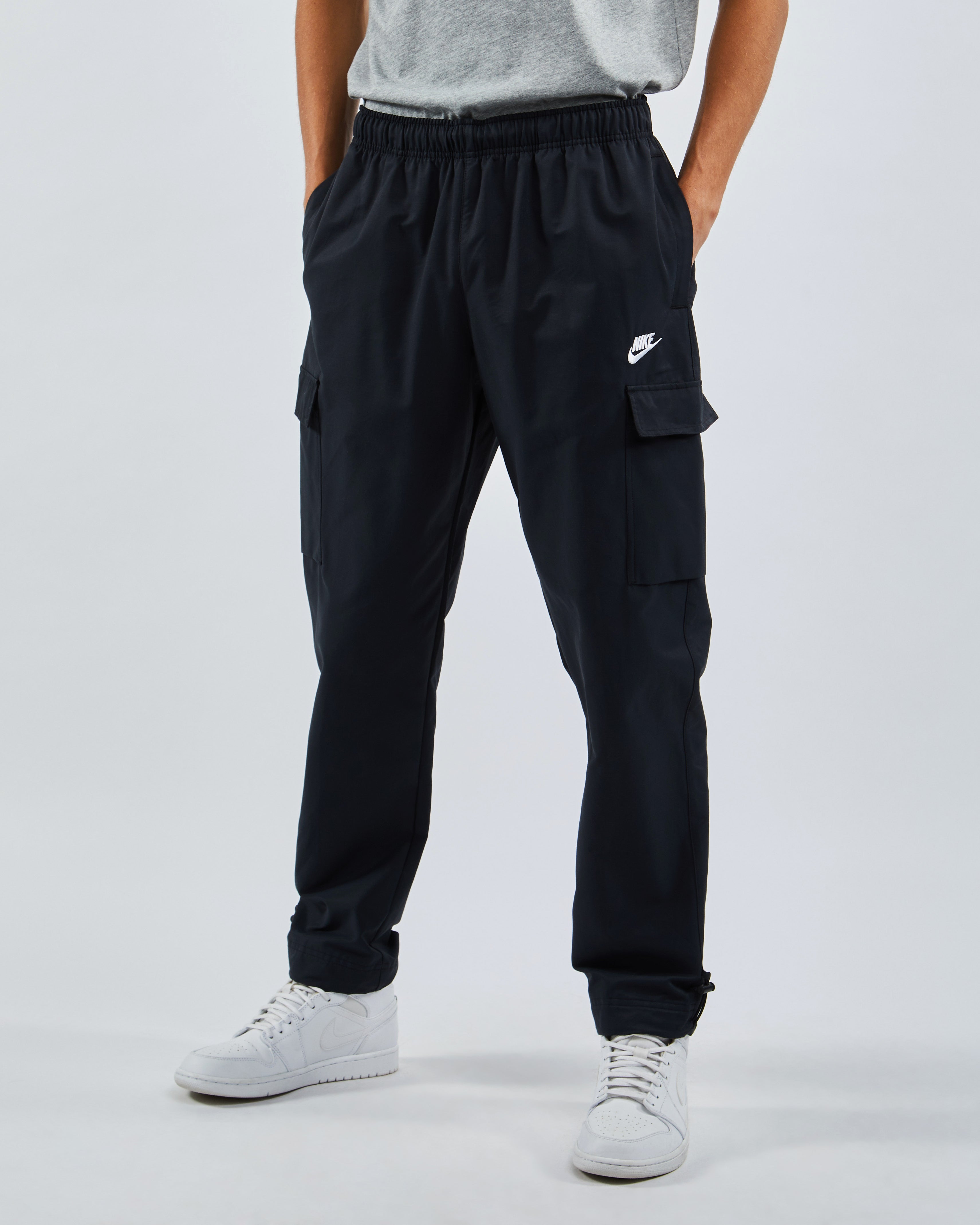 nike essential woven cargo