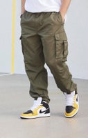 SHOP RETRO SNEAKERS