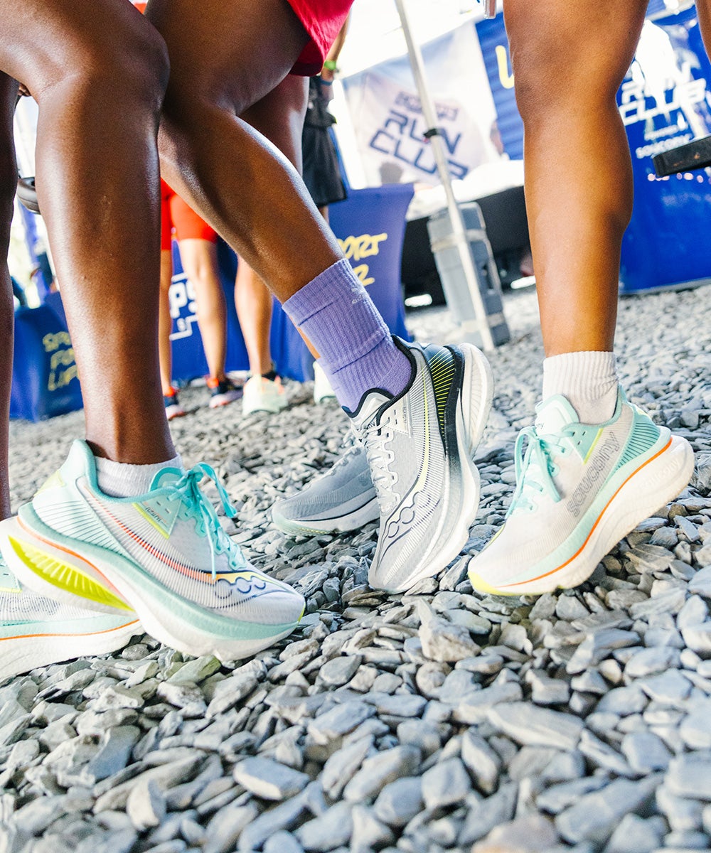 SAUCONY