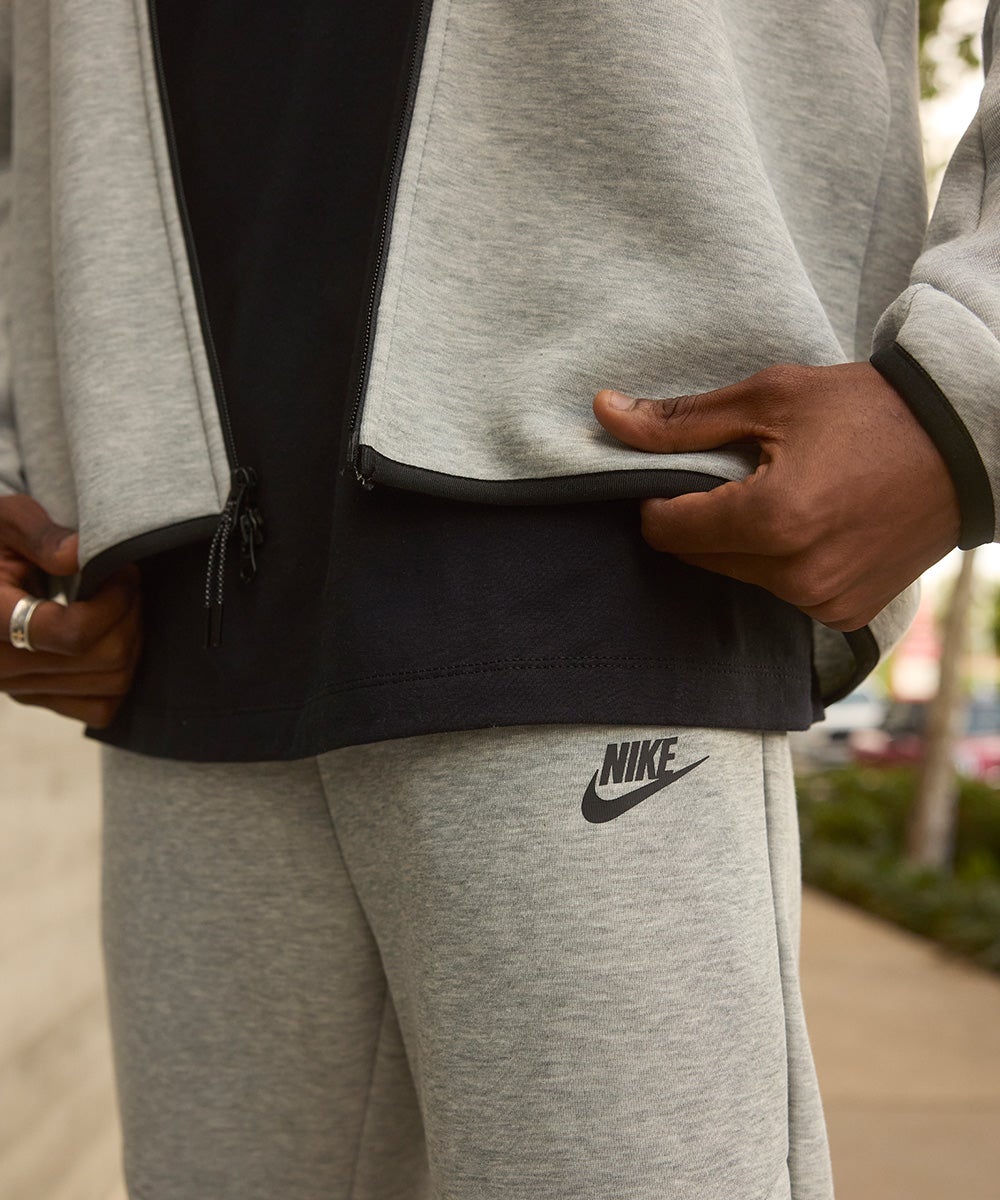 NIKE TECH FLEECE