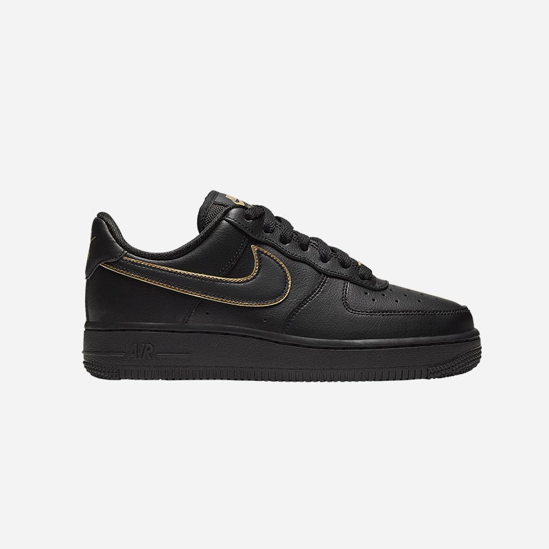 Shop the Women's Nike Air Force 1 '07 Low in Black.