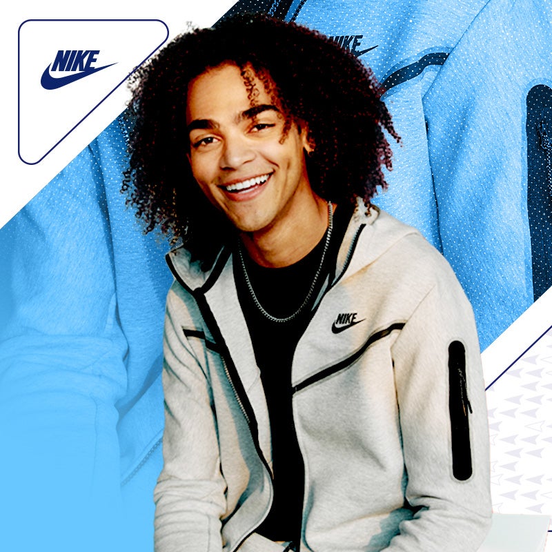 Stay Unmistakable With Nike Tech Fleece. Upgraded comfort. Eye-catching style. It doesn't get bolder than Nike Tech Fleece.
