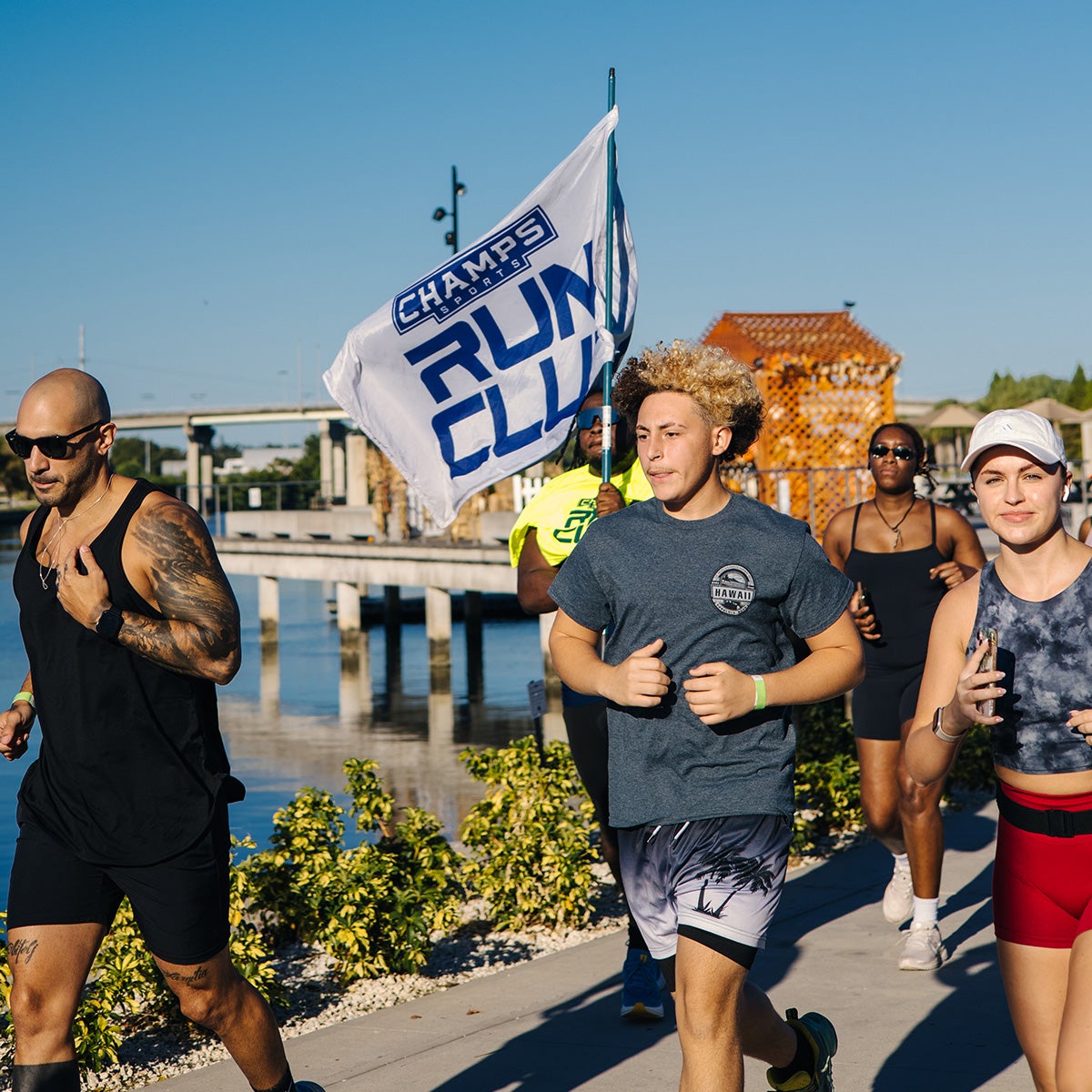 FOLLOW @CHAMPSRUNCLUB