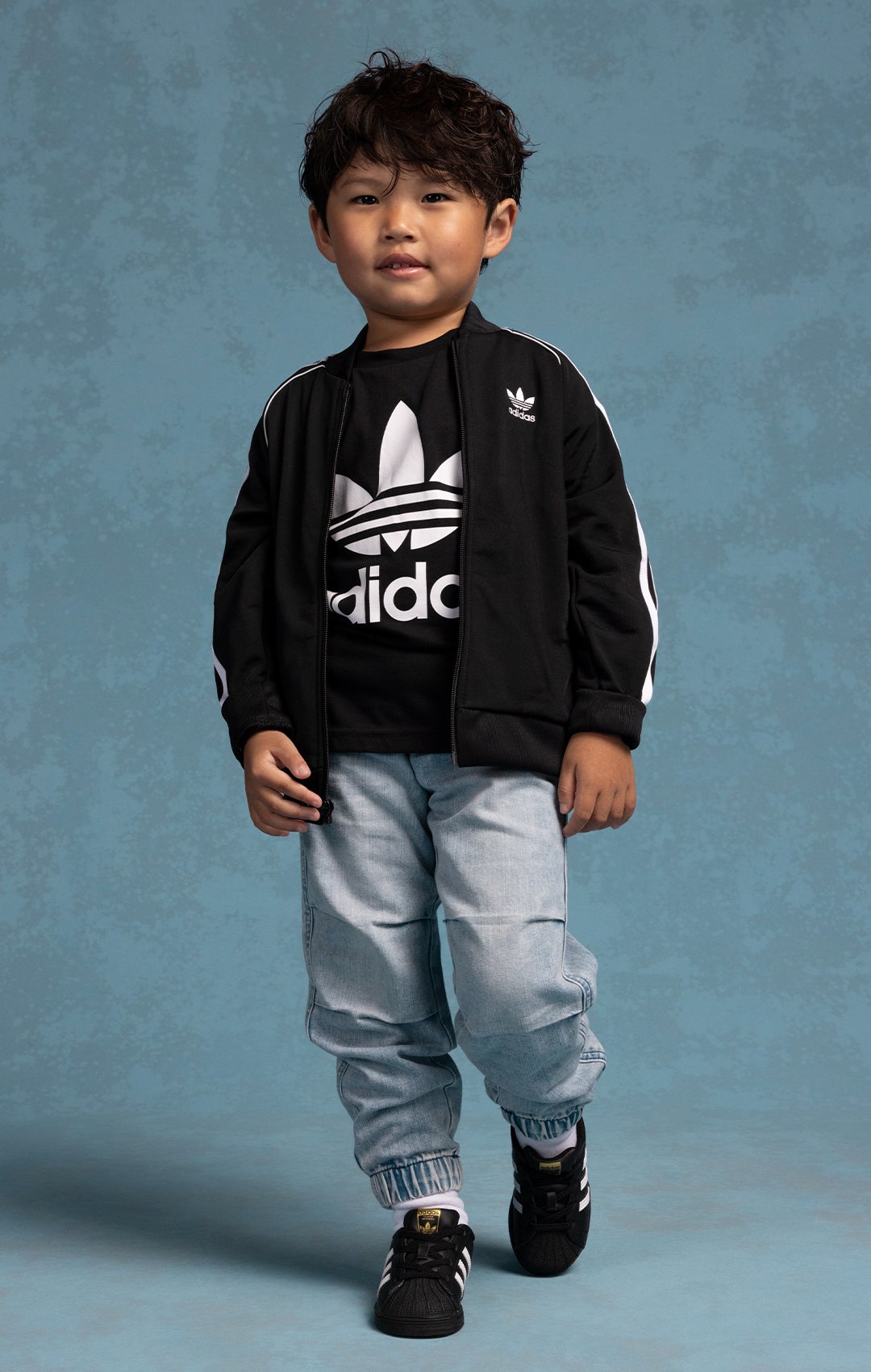 Kids Foot Locker on X: Just too clean. 👌 The White/Black #Nike