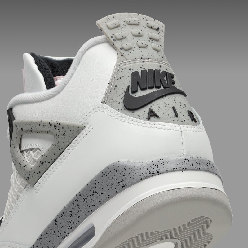 SHOP JORDAN 4 'WHITE CEMENT'