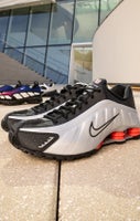 SHOP SHOX