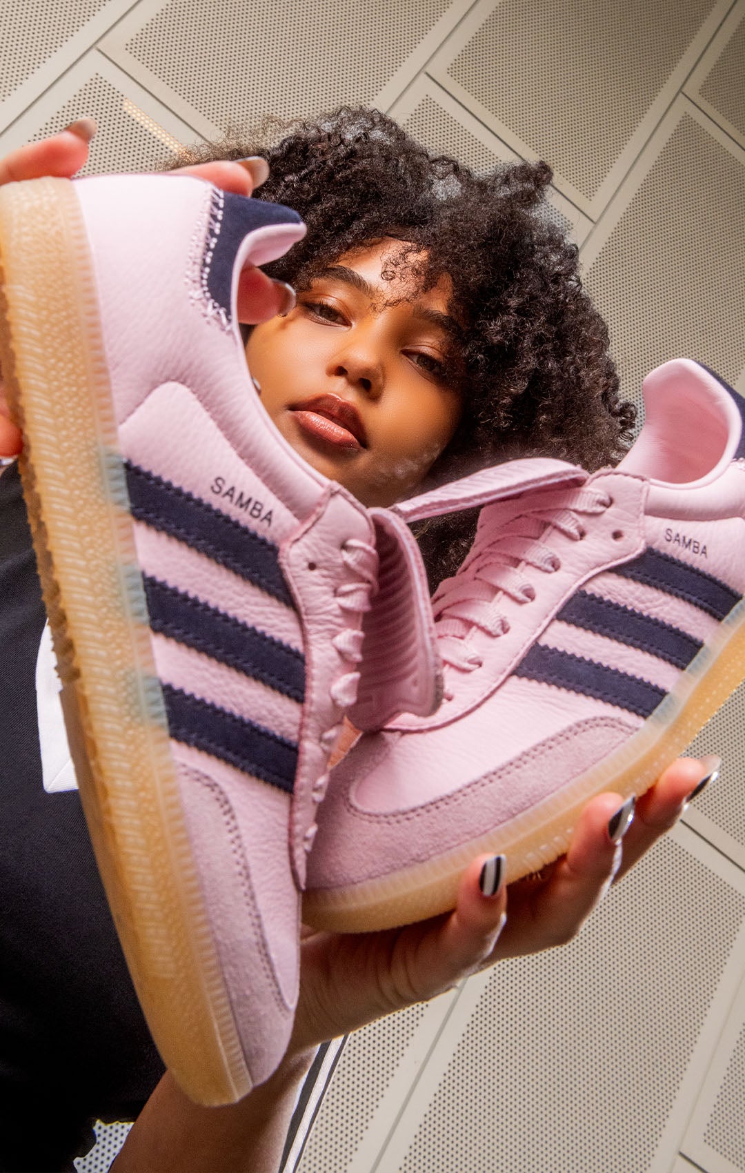 yeezy boost 350 v2 white core black red footlocker