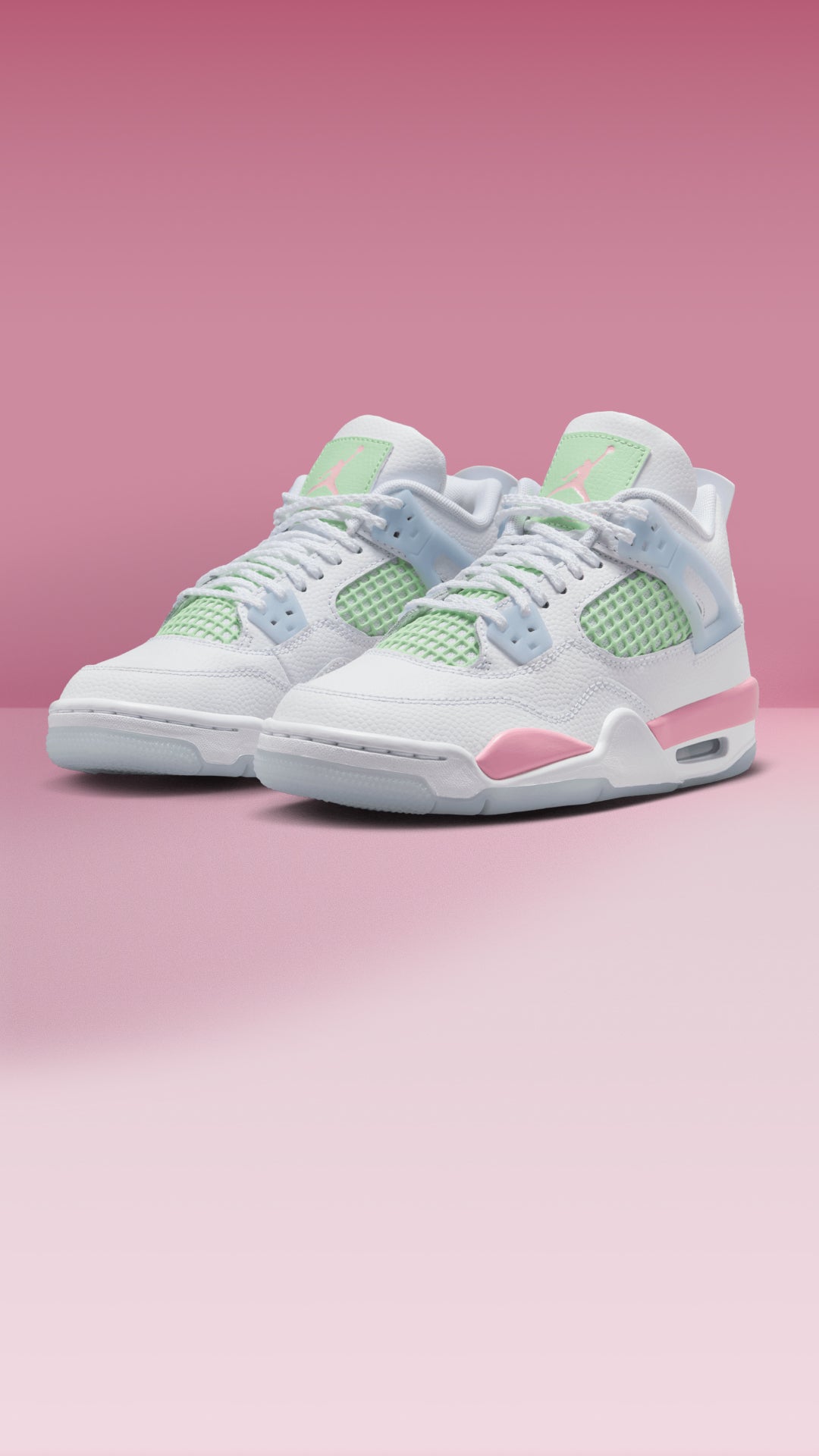 Jordan Retro 4 'Love is in the Air'