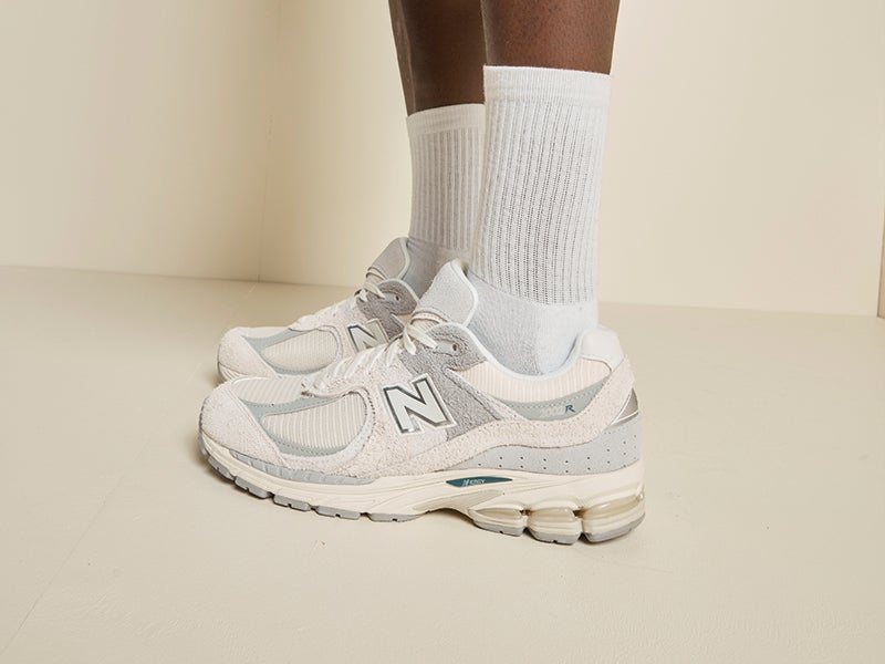 New Balance 2002R Men's Shoes