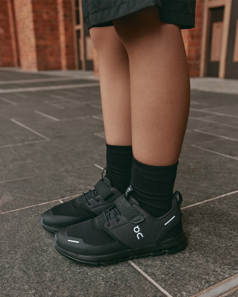 Self Fastening Sneakers