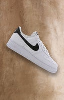 AF1 