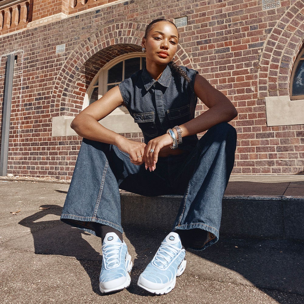 'Aluminum' is all about clear skies and clean lines. With soft blue tones and a metallic Swoosh, it’s streetwear with no limits.
