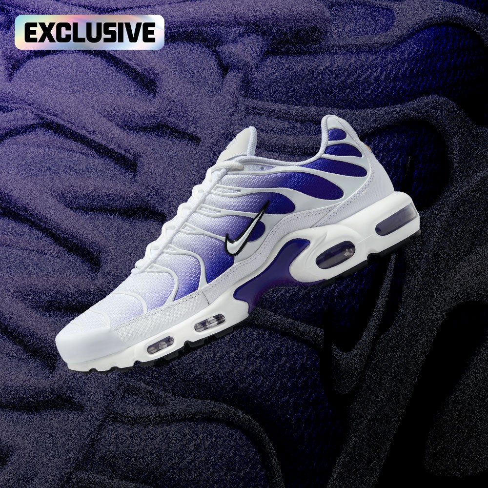 Looking for an after-dark flex? The Nike Tuned 'Deep Night' is the shoe that doesn't ask for attention. It commands it. 