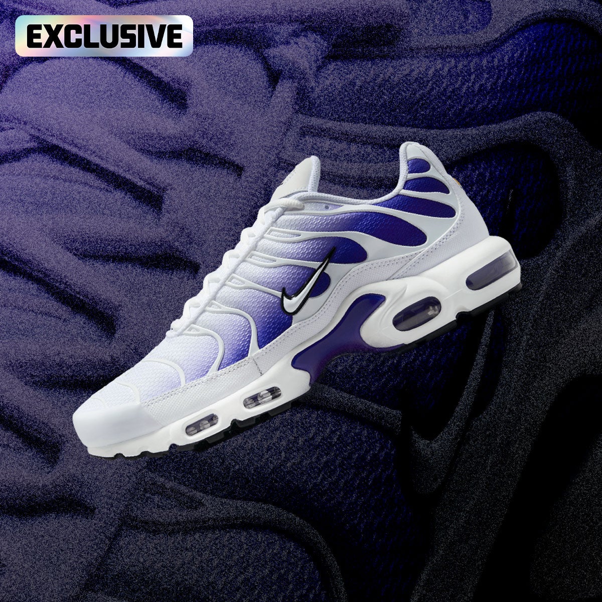 Looking for an after-dark flex? The Nike Tuned 'Deep Night' is the shoe that doesn't ask for attention. It commands it. 