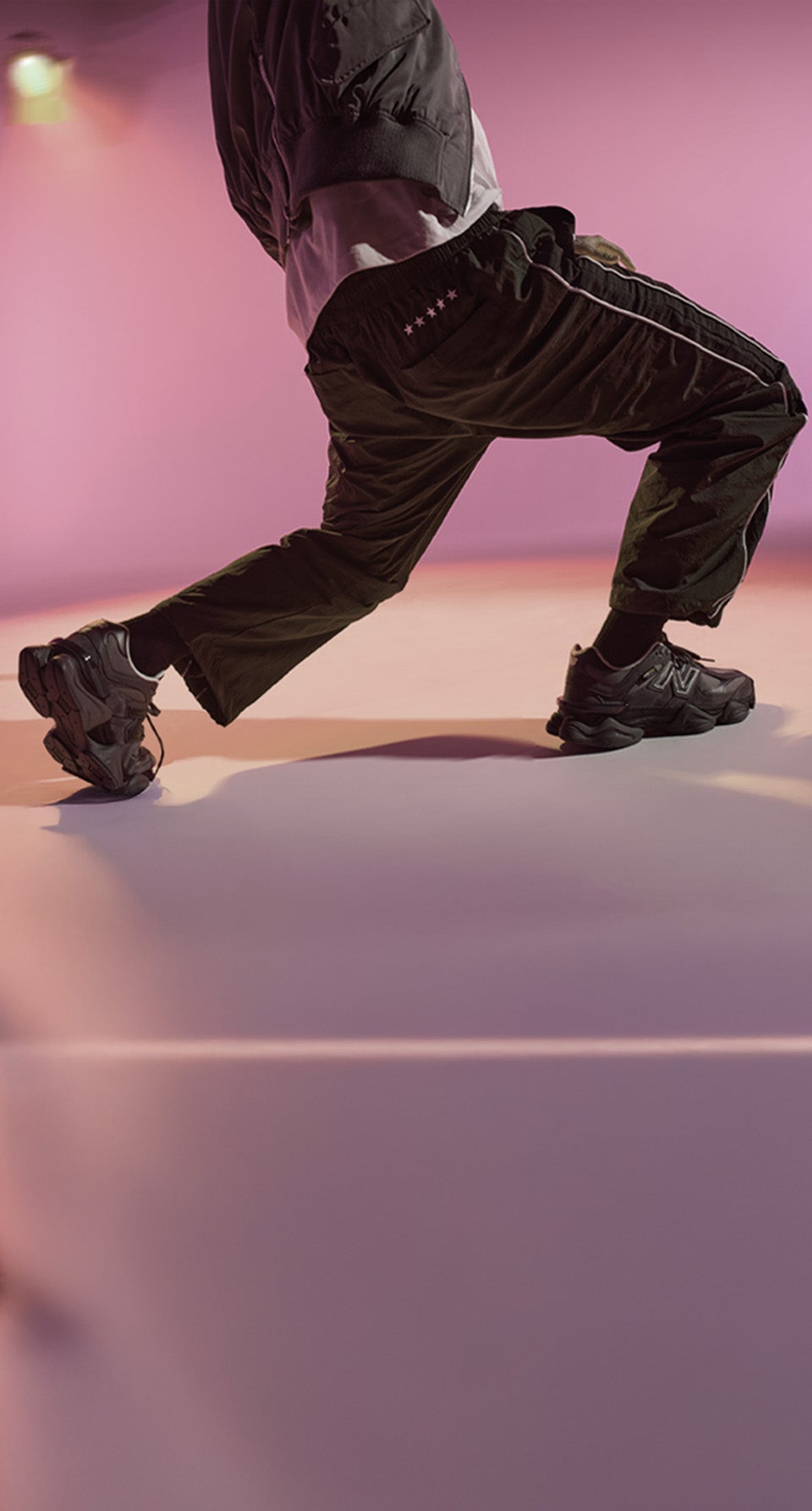 NB STYLE THAT LASTS. Sleek design and premium cushioning. Always ready, always on.