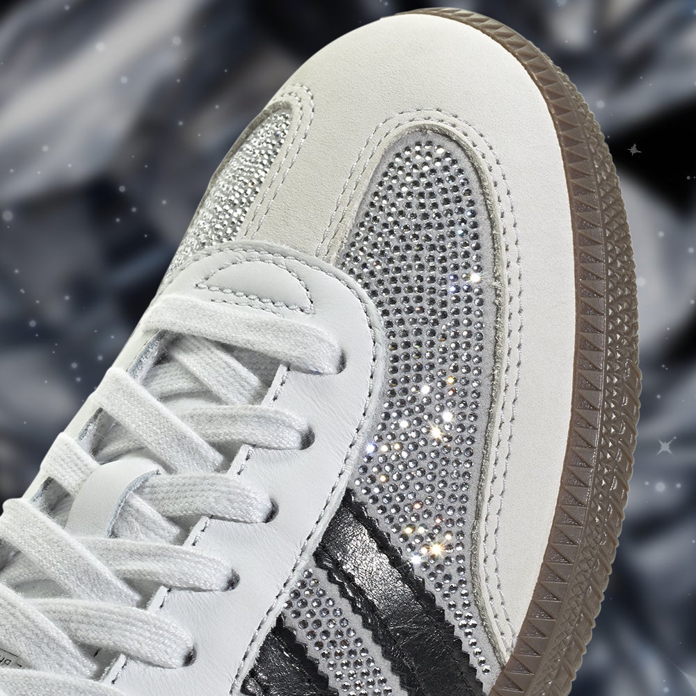 SPARKLE IN SAMBA Crystal rhinestones take the iconic Samba OG to the next level.