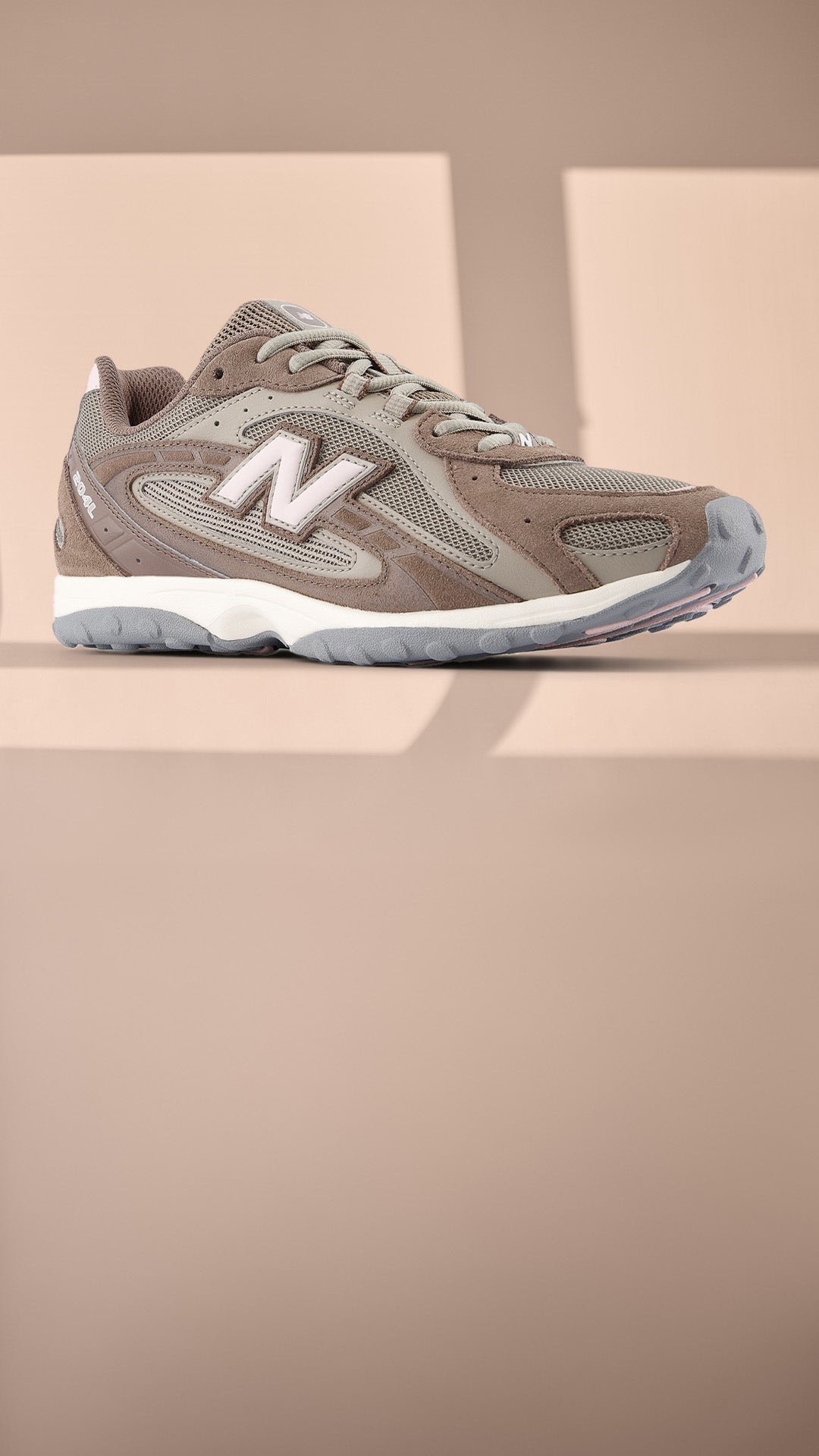 204L ON REPEAT. Low-key look, high-key comfort. New Balance 204L is the daily flex you’ll keep reaching for. SHOP NEW BALANCE
