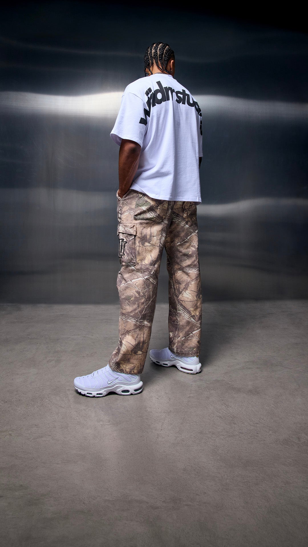 WNDRR DRIP Staple fits, bold prints, and that no‑mess street energy. SHOP THE STYLE