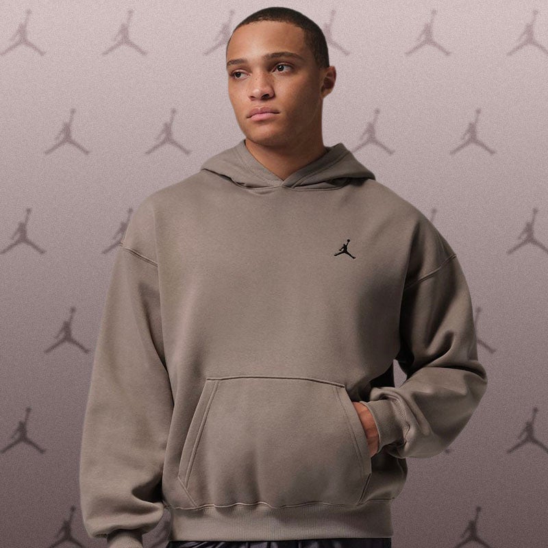 ELEVATED COMFORT  Jordan Fleece delivers heavyweight comfort & street style, on and off court. SHOP THE STYLE