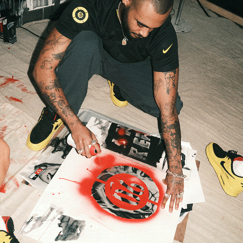 WORLD CUP HEAT Inspired by the world’s game, the AM90 ‘Family Reunion’ lights up classic Air Max style. SHOP THE STYLES
