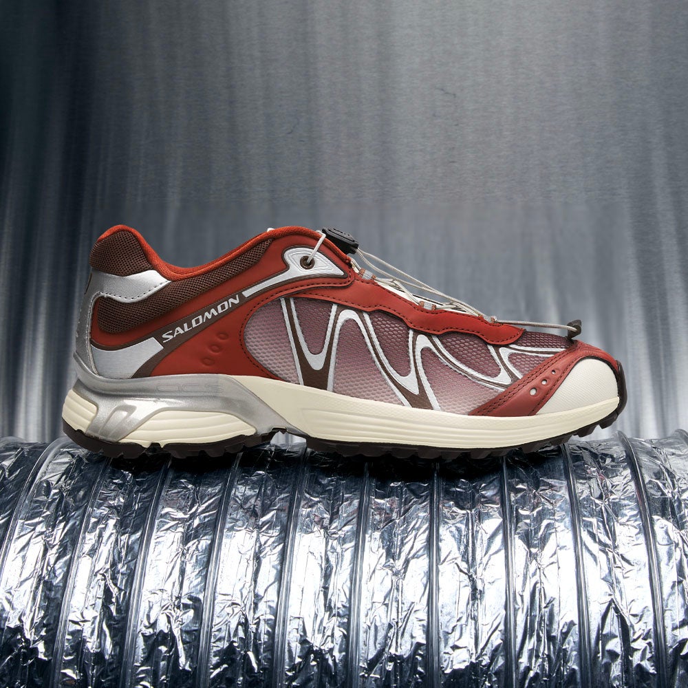 FRESH SALOMON The Salomon XT Whisper blends trail DNA with standout street-ready style. SHOP THE STYLES