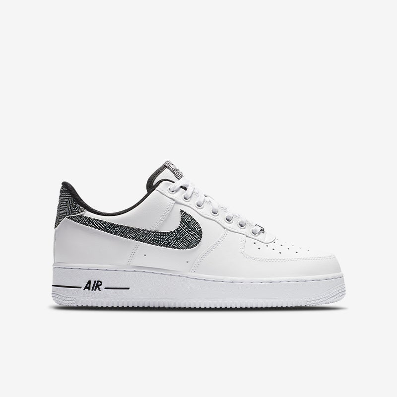 Nike Air Force 1 LV8