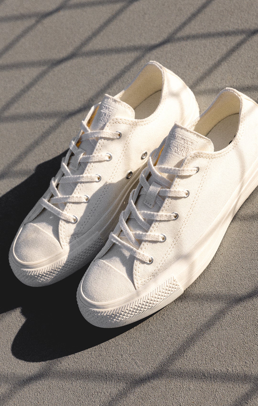 footlocker girls sneakers