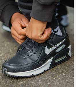 Sale Shoes and Clothing | Foot Locker 
