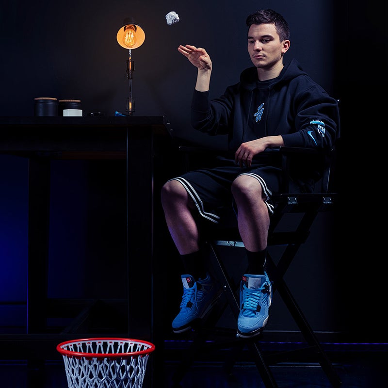 Foot locker basket heart top