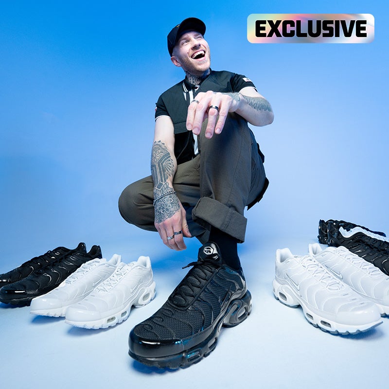 Black and white tns footlocker on sale