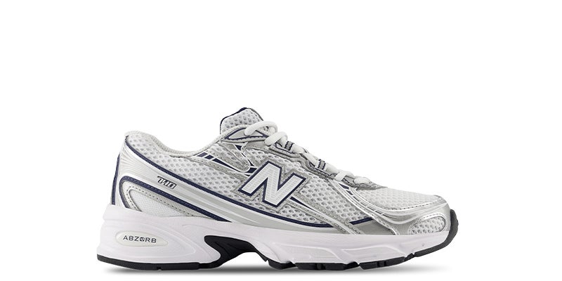 New Balance 740