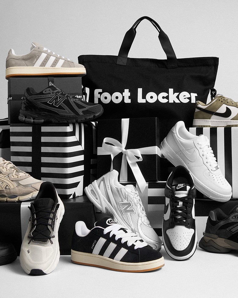 EIN JAHR VOLLER SNEAKER