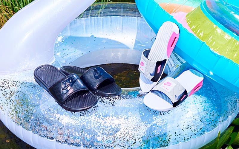 foot locker flip flops