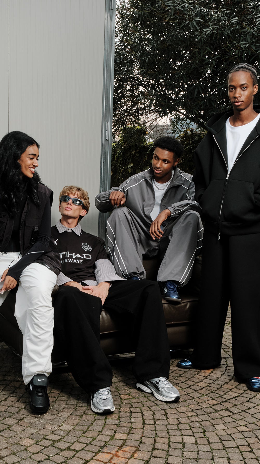 ENSEITS DES SPIELFELDS