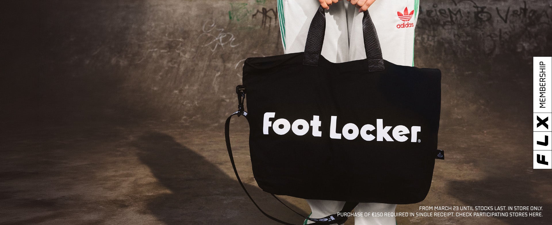 REÇOIS TON FOURRE-TOUT FOOTLOCKER