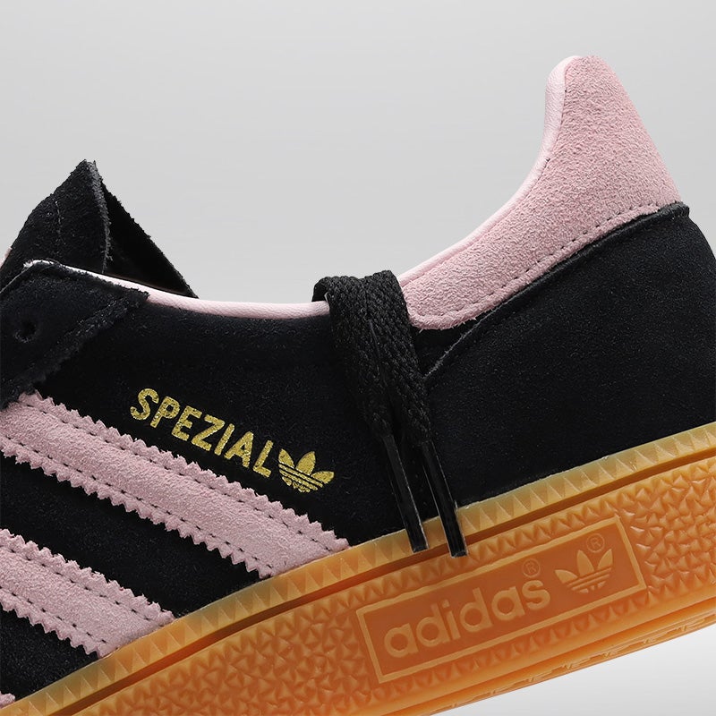 how-to-stop-sneakers-from-squeaking