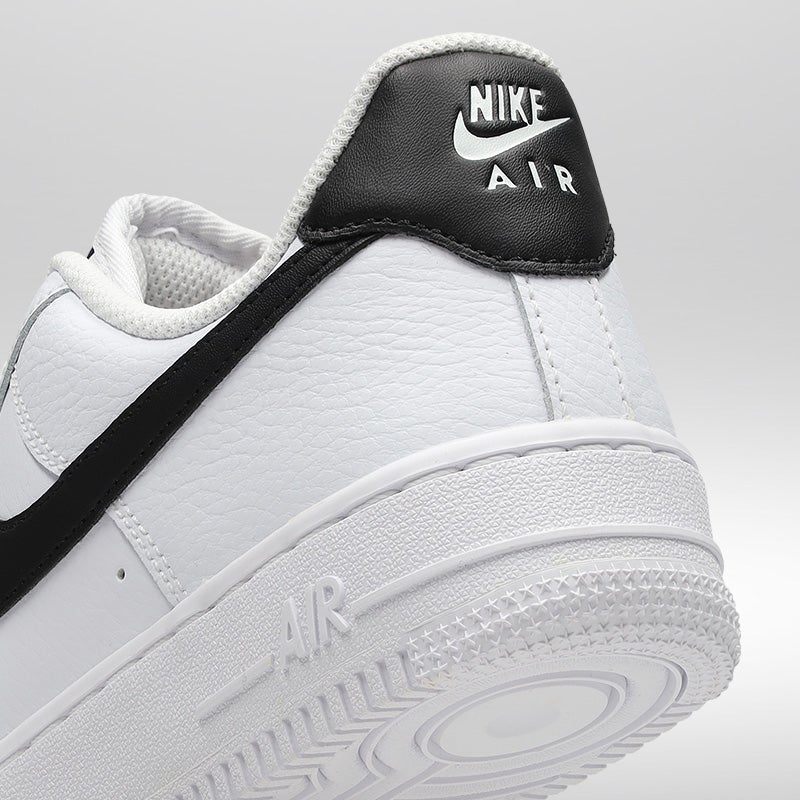 how-to-stop-sneakers-from-squeaking