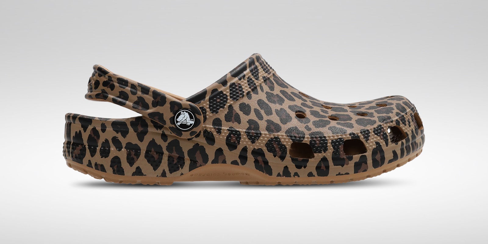how-to-style-animal-print-shoes