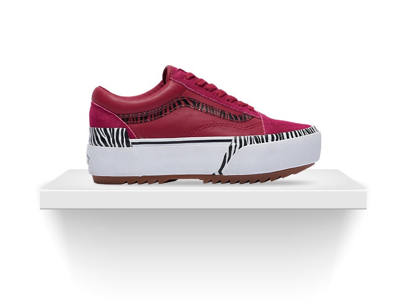 nearest vans shop to me