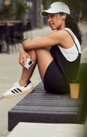 SHOP WOMEN'S