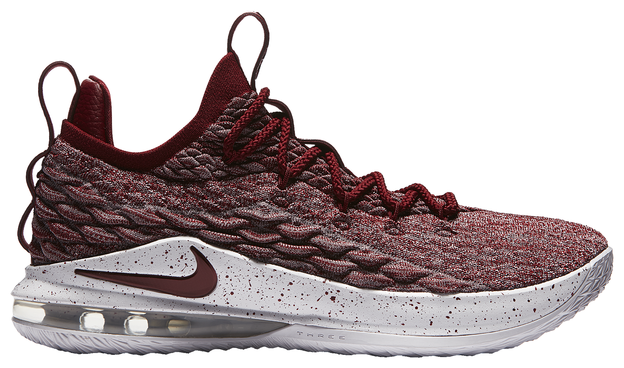foot locker lebron 15