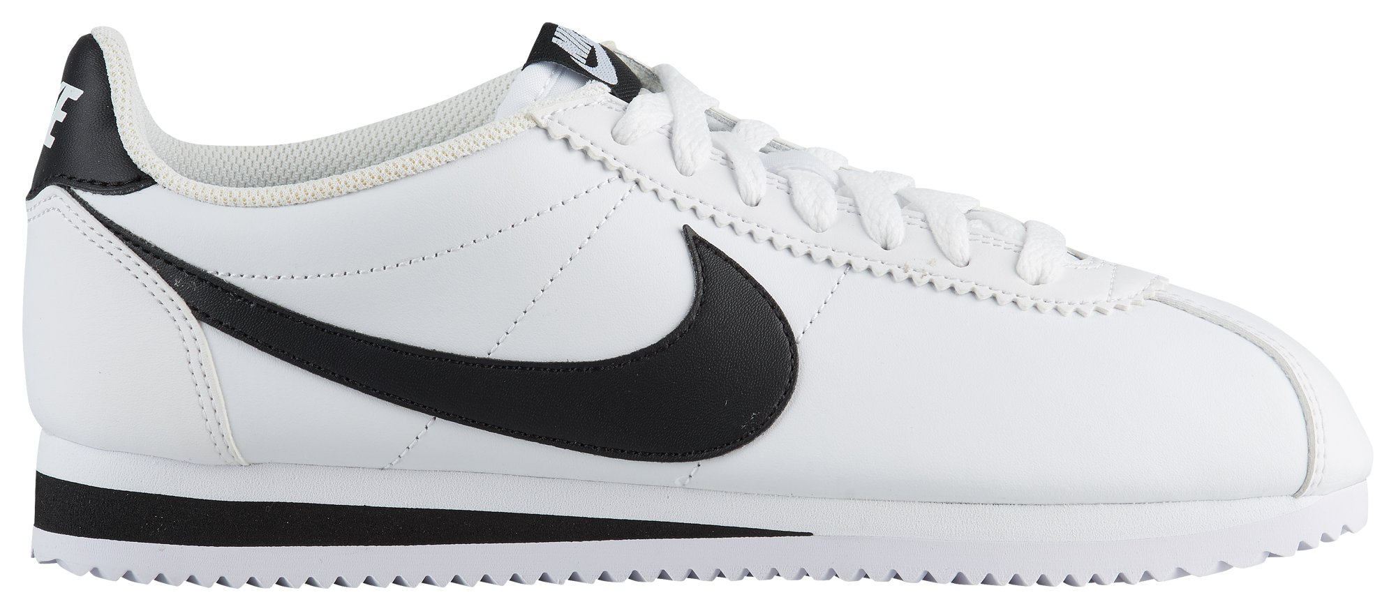 nike cortez on feet women