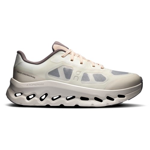 WOMENS - On Cloudtilt Remix - Silver/Ivory