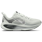 Black/Summit White/Metallic Silver