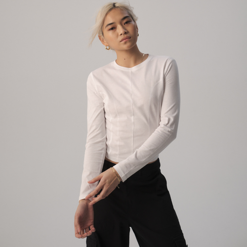 Cozi Womens  Sculpted Long Sleeve T-shirt In White