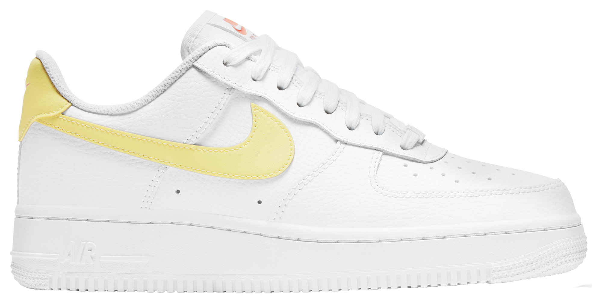 nike air force 1 07 le low white