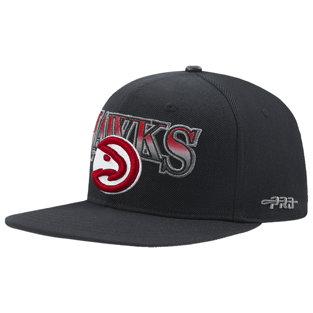 Pro Standard Hawks Bred Pro Six Snapback Cap