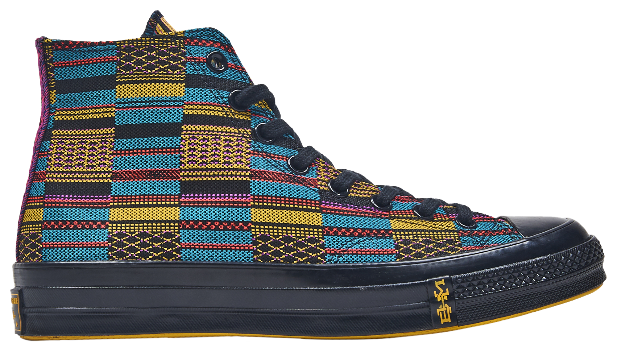 foot locker chuck taylors