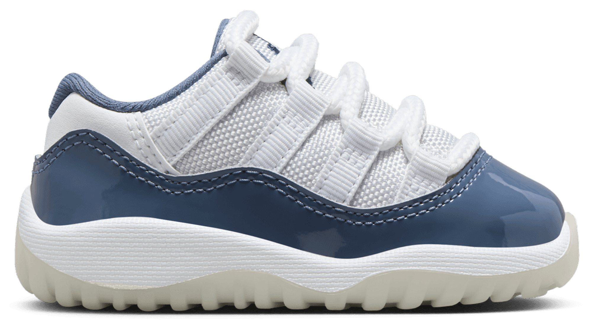 Blue and white jordan 11 low best sale